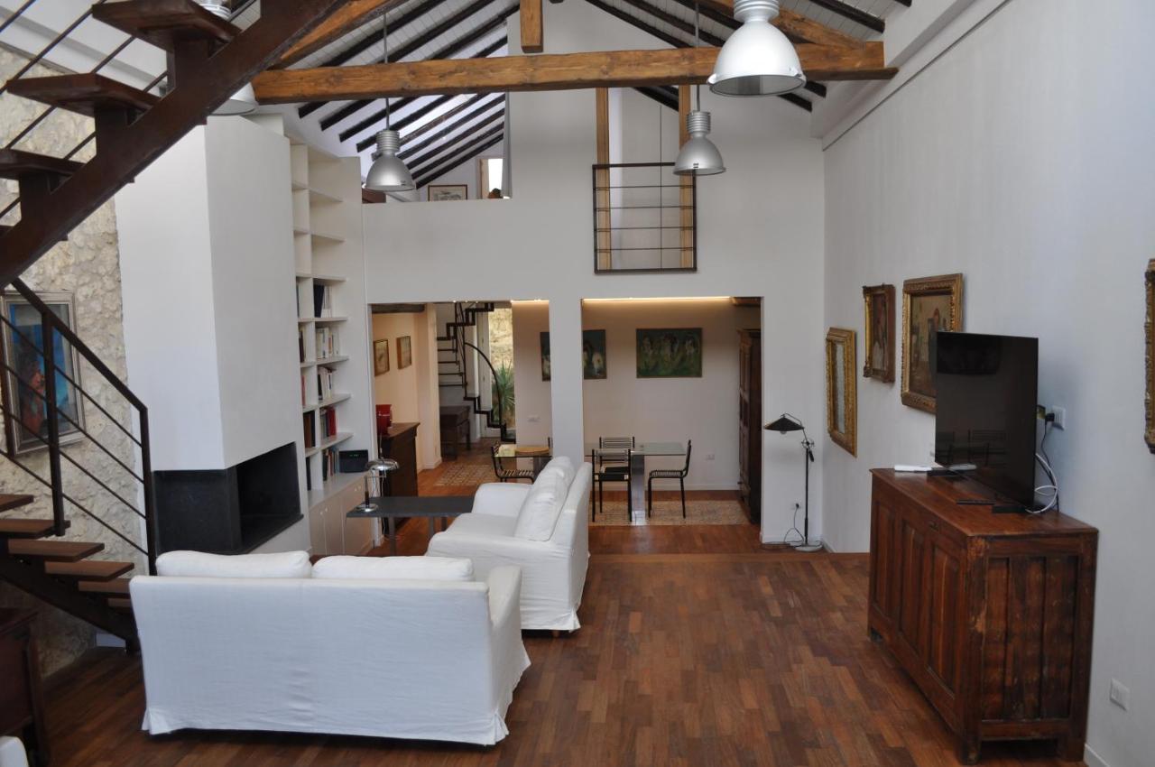 Casa Di Mario Appartamento In Centro Storico Con Due Camere Da Letto E Terrazze カリアリ エクステリア 写真