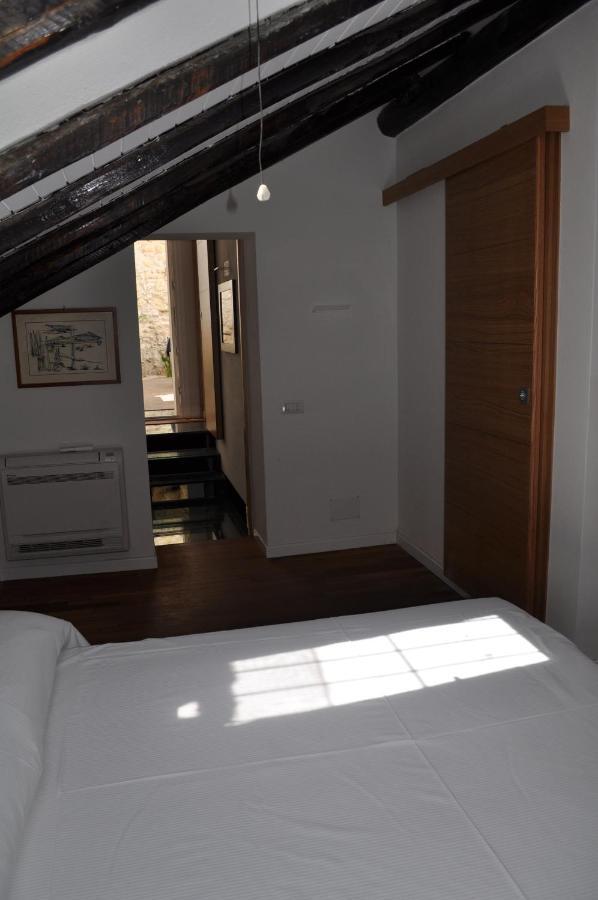 Casa Di Mario Appartamento In Centro Storico Con Due Camere Da Letto E Terrazze カリアリ エクステリア 写真