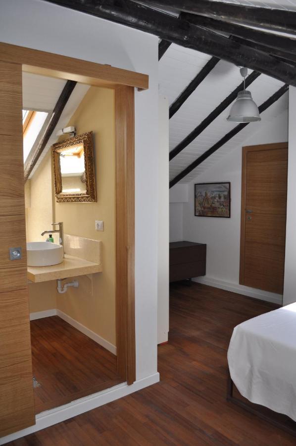 Casa Di Mario Appartamento In Centro Storico Con Due Camere Da Letto E Terrazze カリアリ エクステリア 写真